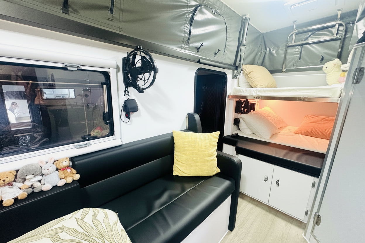 CARAVAN T-REX T13 – ENSUITE BUNKS