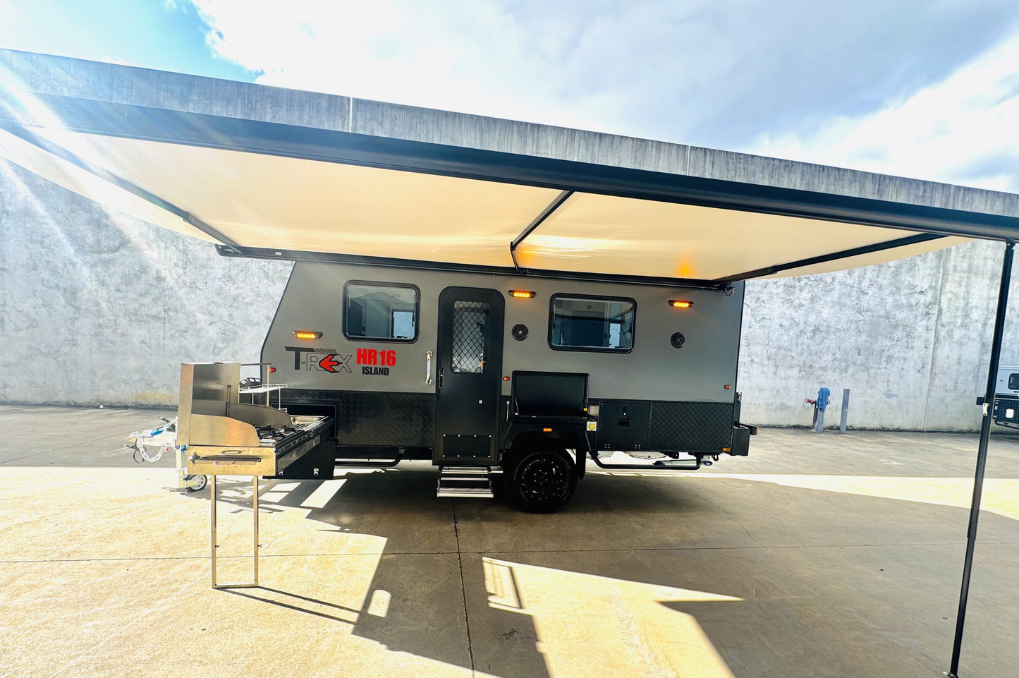 CARAVAN T-REX HR16 ISLAND