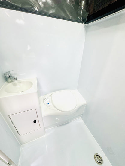 CARAVAN T-REX T16 ENSUITE BUNKS