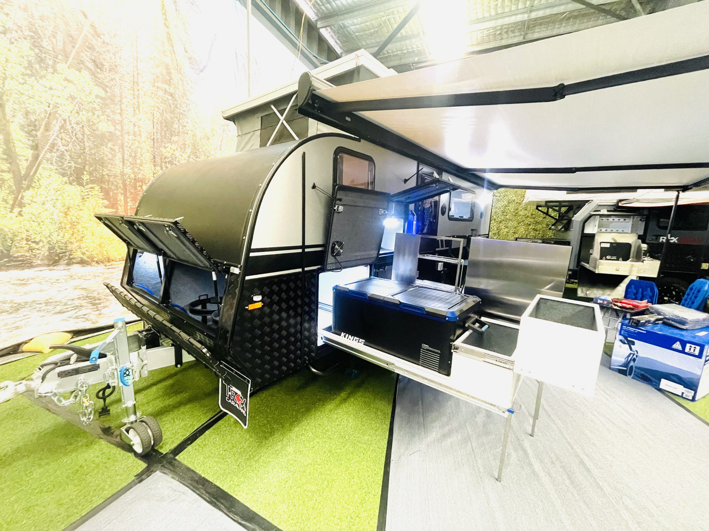CARAVAN T-REX T16 LUX ENSUITE